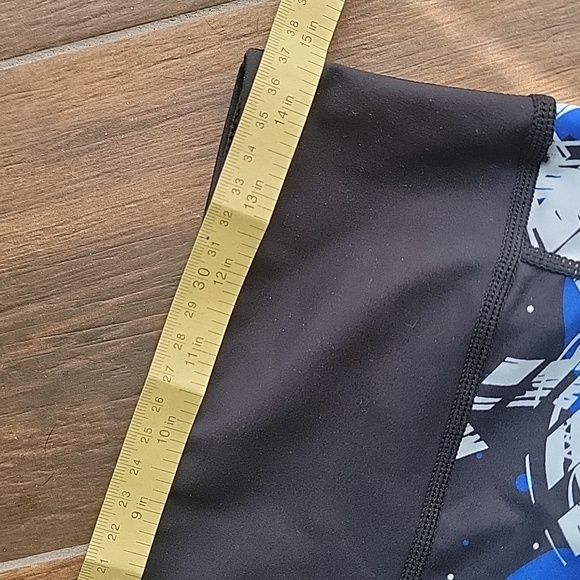 CVG Reversable leggings (no size tag possible size large see waist measurement) - Picture 6 of 6